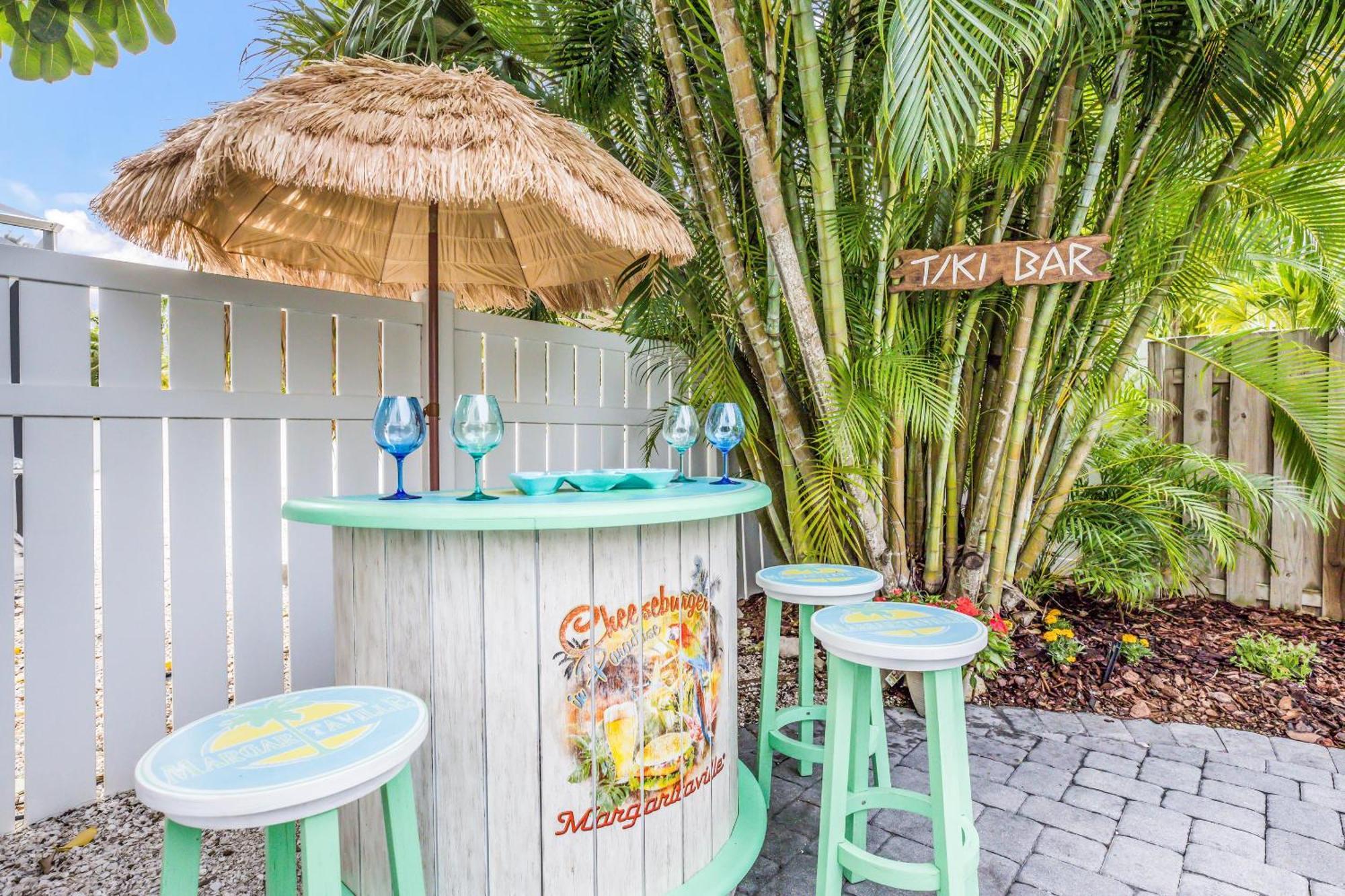 Sand Dollar Holmes Beach Exterior photo